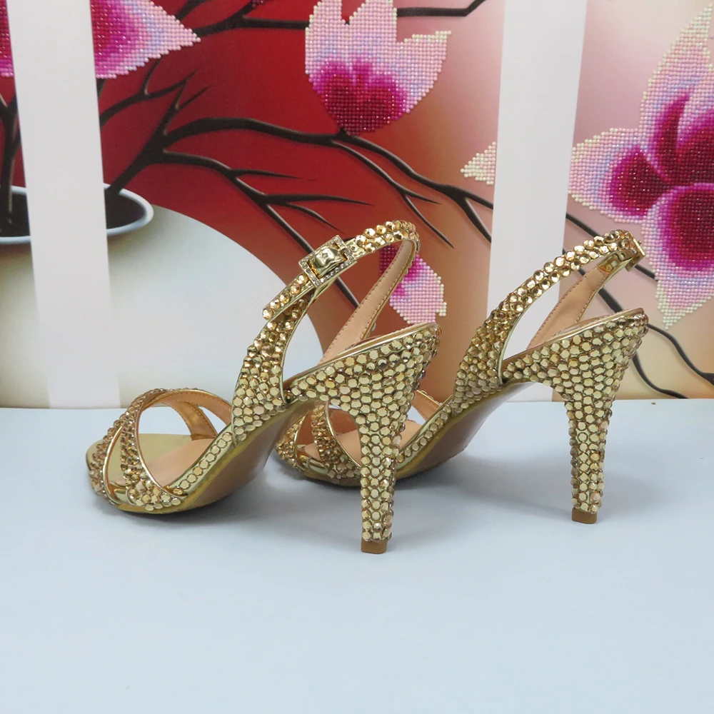2022 New Arrival lato sandały damskie kryształowe dla nowożeńców zestaw butów z torebką kobieta moda cienki obcas Bling dziewczyny modne sandały