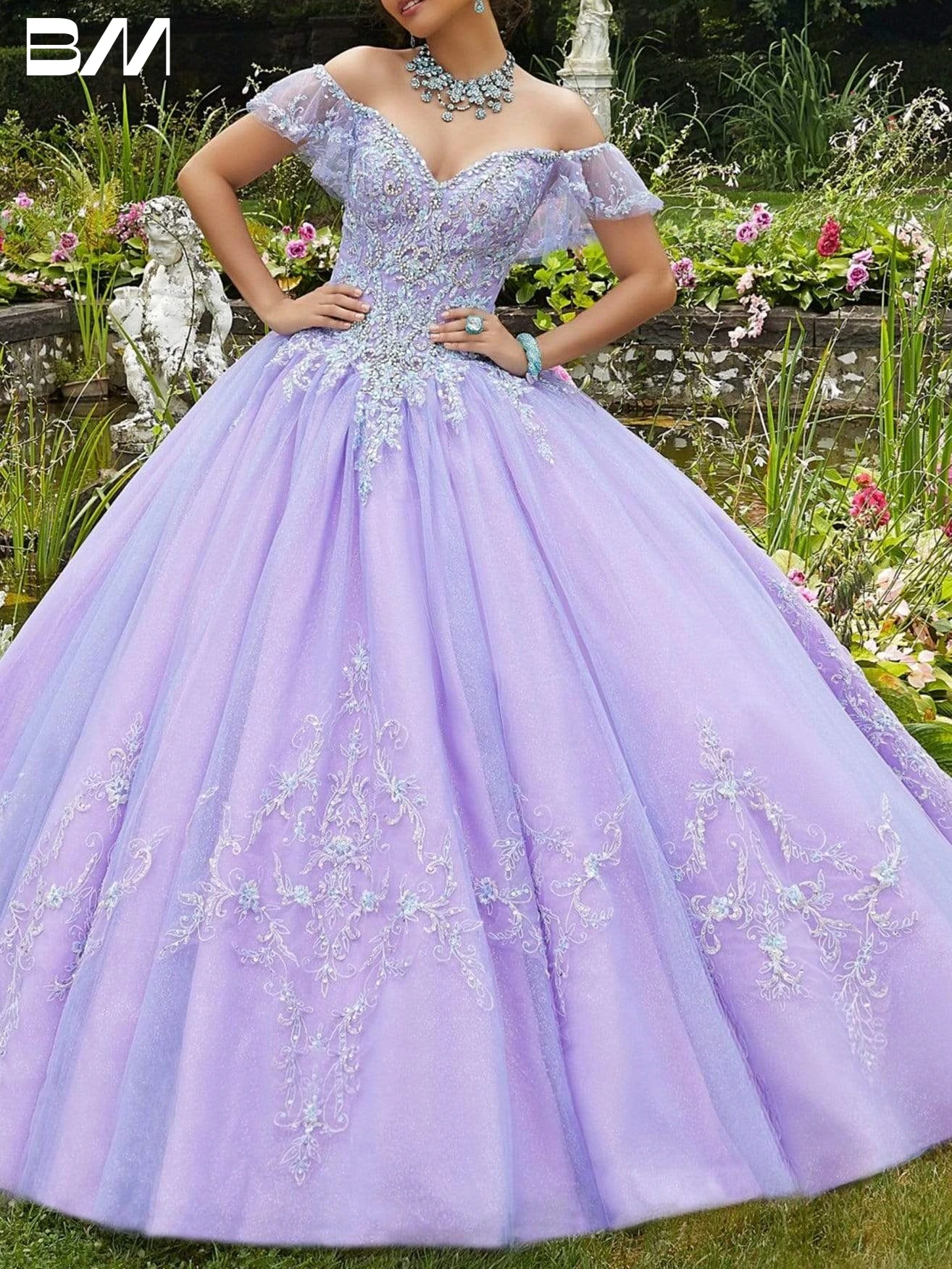 

Rhinestone Embellished Pleated Quinceanera Dress 2023 Crystal Beading Off-Shoulder Ballgown Cocktail Dresses Vestidos De Baile