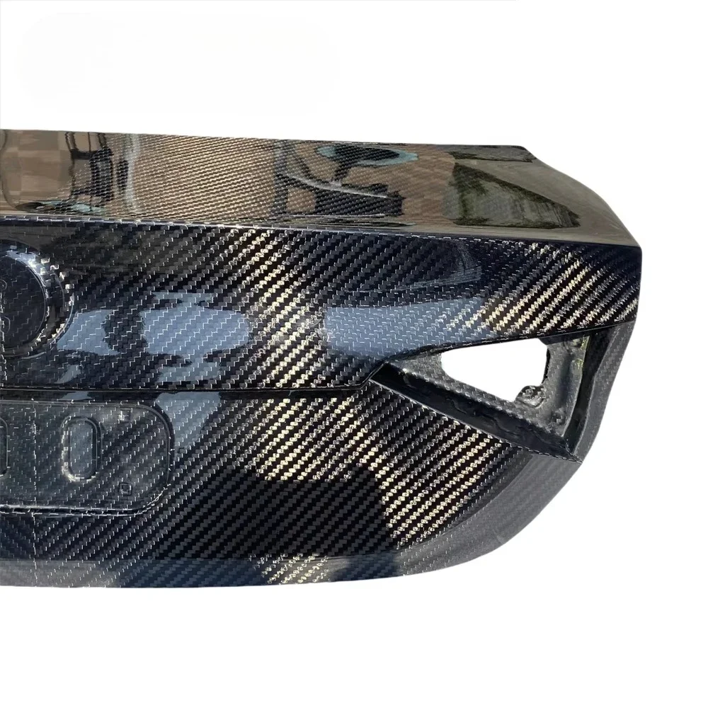 New OEM Carbon Fiber Trunk Lid for Giulia High-quality Luggage Lid with 6K Carbon Fiber Texture Bolt-On Upgrade 4
