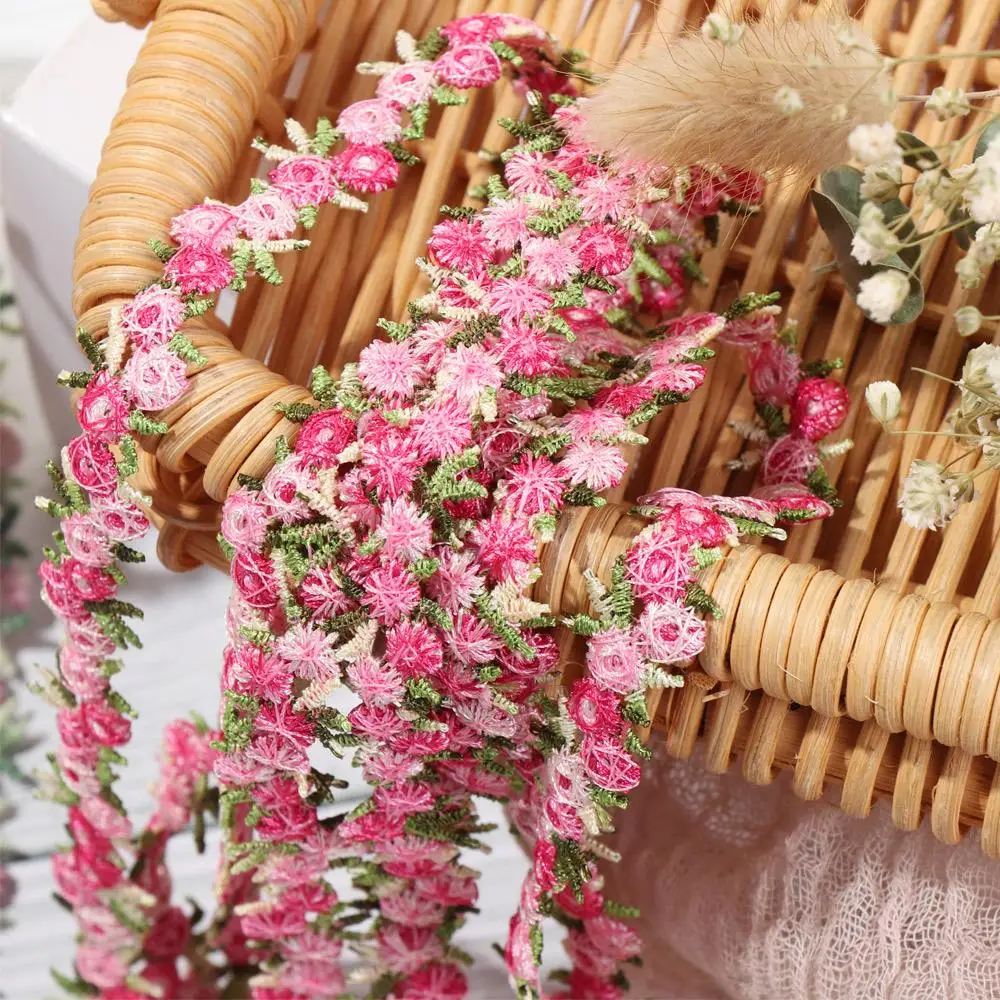 ตกแต่งเย็บริบบิ้นโพลีเอสเตอร์ผ้า Trim ปักดอกไม้ที่ละลายน้ําได้ Lace Trim