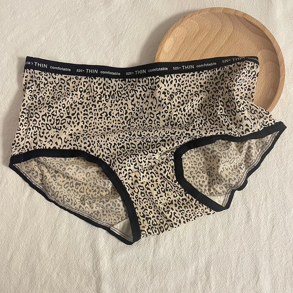 Ozey 2 pçs/set macio sedoso leopardo impressão sexy calcinha feminina meados de cintura seda macio topo hip moldar calcinha de seda gelo