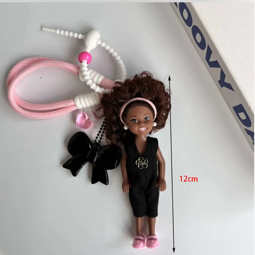 Venda quente bonito boneca pingente pendurado mochila ornamento diy mudar roupas saco charme carro chaveiro saco decoração para boneca barbie