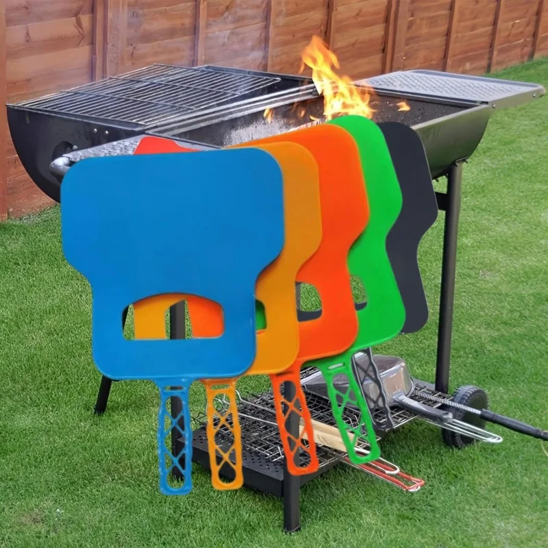 BBQ Fire Accelerating Fan Outdoor BBQ Plastic Hand Fan Manual Fire Blower for Charcoal Grill Lightweight Camping Barbecue Tool