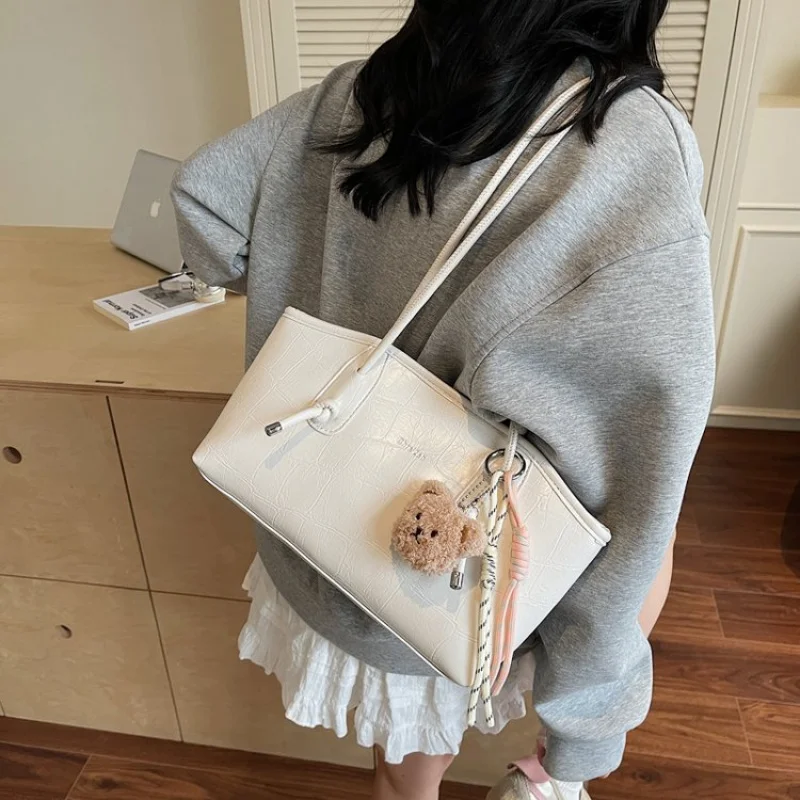 

Fashionable Leather Women's Crossbody Bag Luxury Brand Famous Designer Elegant Crossbody Chic Daily Vintage Commuter Bag​