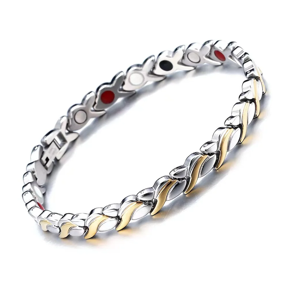 Popular among men and women in Europe and America, these small fish-shaped magnetic bracelets and chains are selling well.