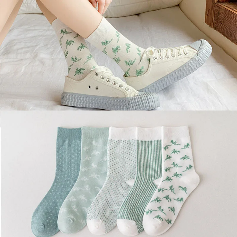 Socks Female Autumn and Winter Mori Green Mid-tube Socks High Top Breathable Absorbent Deodorant Cotton Socks 2024 New