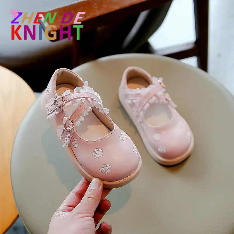 

New Fashion Embroidery Flowers Princess Dress Shoes Girl Vintage Floral Mary Jane Low Heel Litte Girls Cosy Shallow Shoes