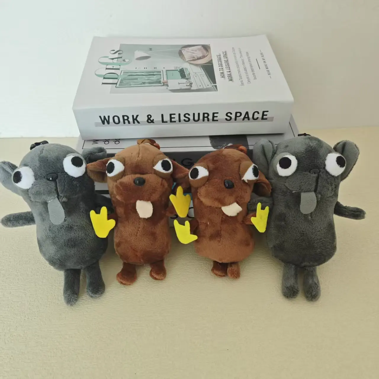 Animales de peluche Chihuahua llavero de peluche juguete colgante muñeco de Chihuahua de peluche Kawaii perro Chihuahua realista regalo de Navidad