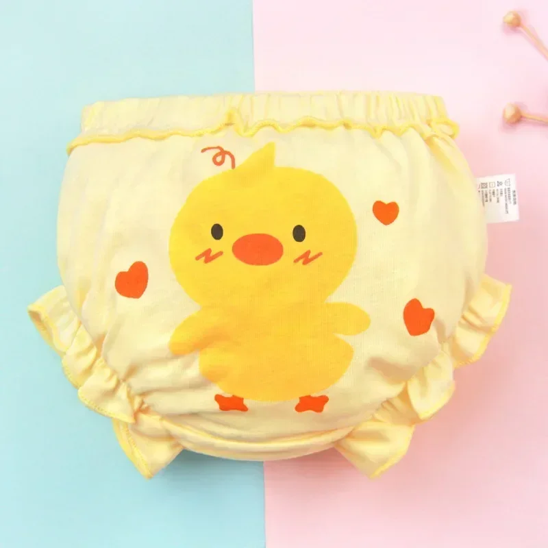 Baby bread pants Korean cartoon cotton shorts Children\'s briefs Girls\' briefs do not clip pp