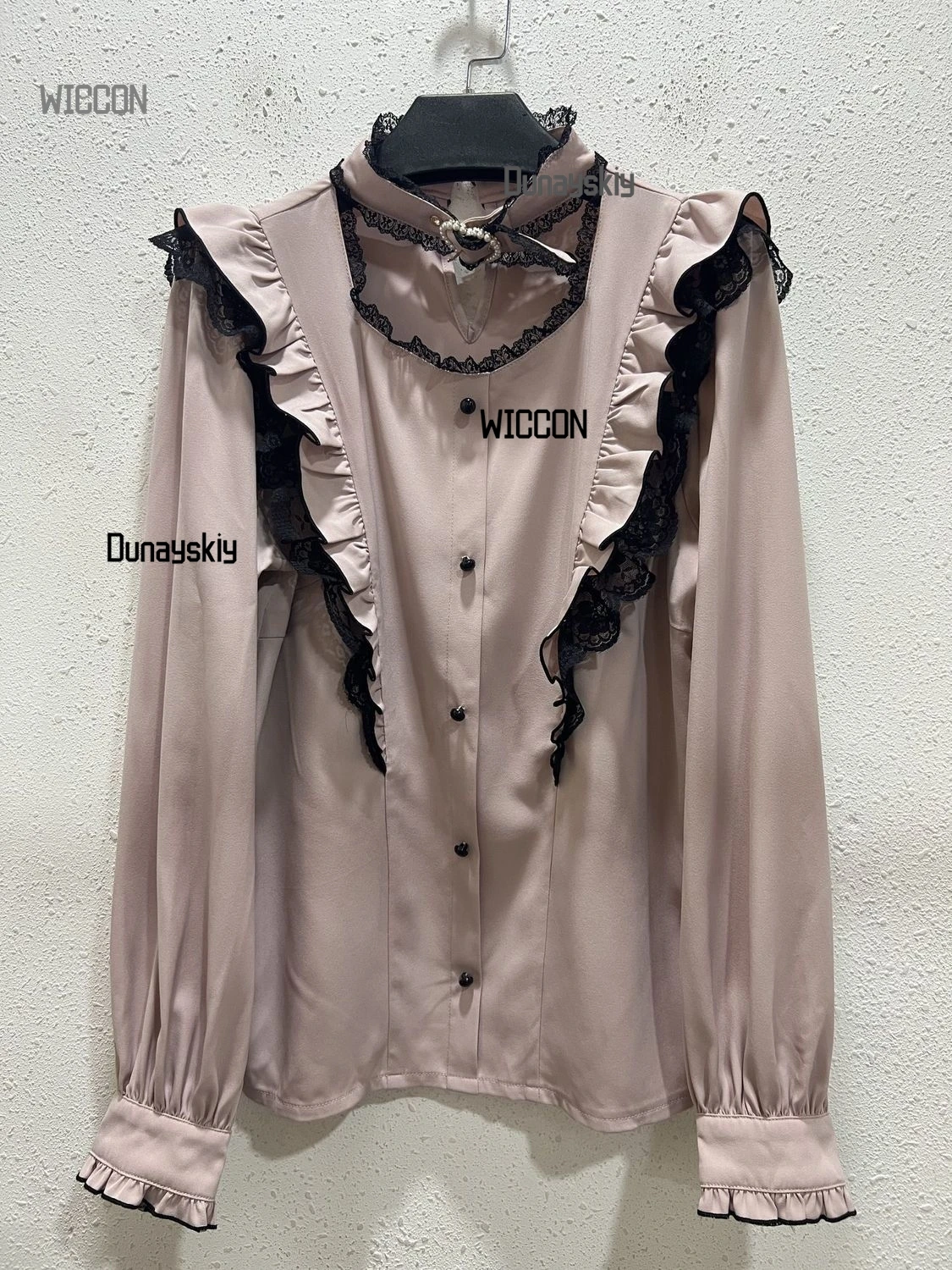 Jirai Kei Girls Japanese Takahashi Yua‌ Girlfriend Cosplay Costumes Blouse Pink White Black Kawaii Daily Party Long Sleeve Shirt