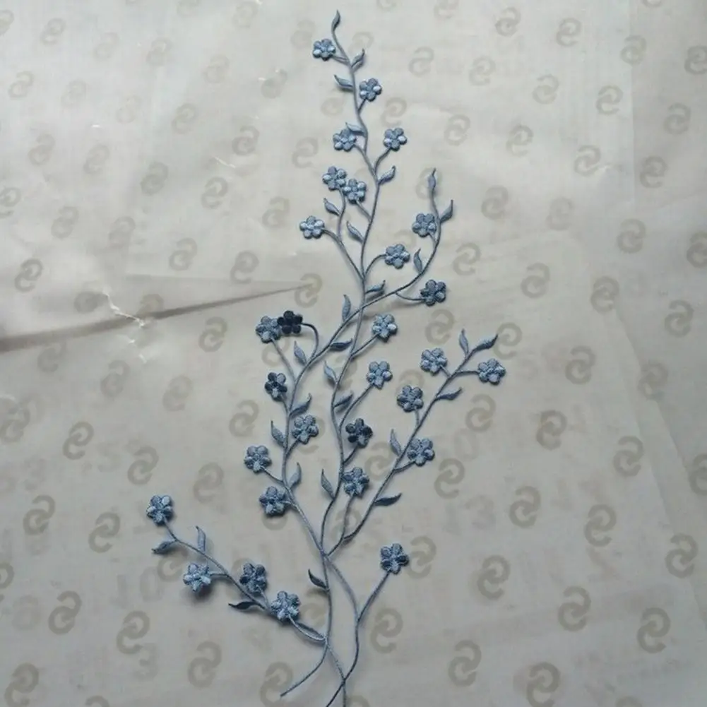 3D Flower Applique Plum Blossom Embroidery Corsage DIY Stitching Patch Clothing Accessories Wedding Party Clothes Adornment