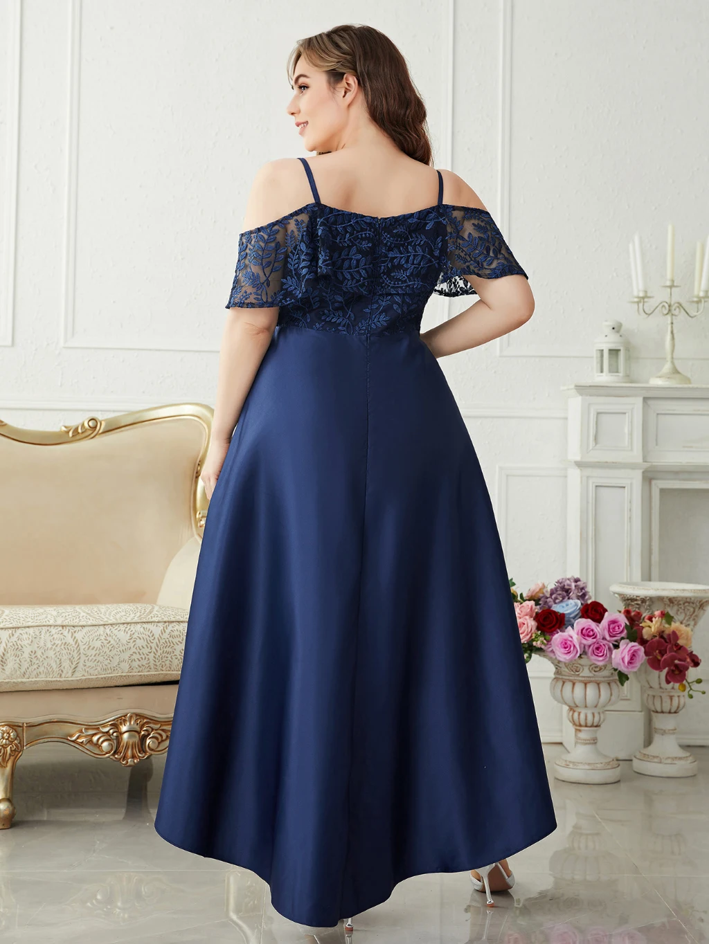 

Wow! Plus Size Asymmetrical Lace Dress – Elegant Embroidery Magic! Perfect Bridesmaid Gown for Curvy Women
