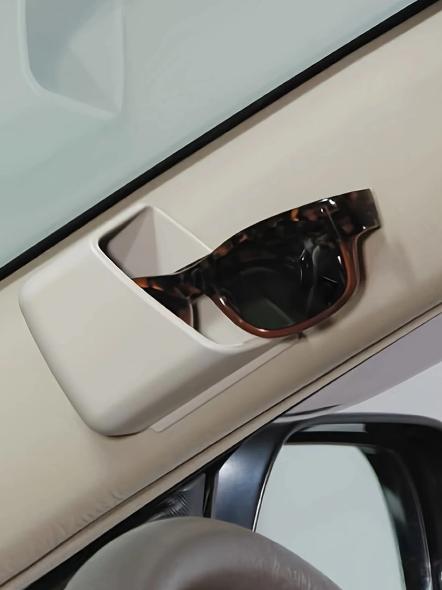 2Pcs Universal Car Auto Sunglasses Organizer Eyeglasses Glasses Holder Accessories Phone Organizer Storage Boxes Holders Pocket
