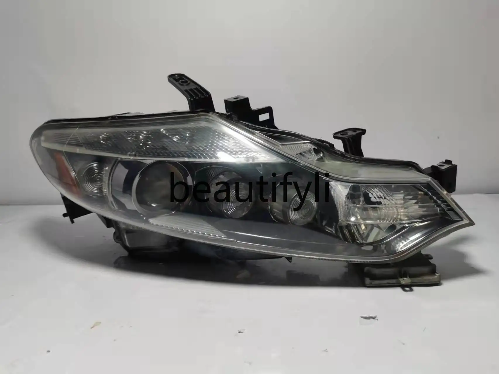 

Xenon headlight assembly