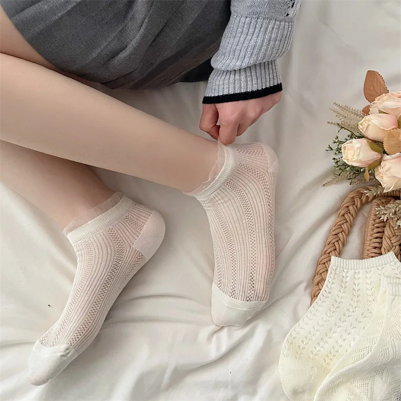 3/6 Paar hochwertige Sommer dünne kurze Socken geometrische Mesh hohle Boots socken weiße Spitze unsichtbare Socken Retro Damen Socken