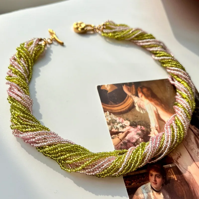 

Italian Style Fresh Green Rice Bead Necklace Multi-layer Light Pink Autumn Winter Necklace Clavicle Chain Elegant Jewelry