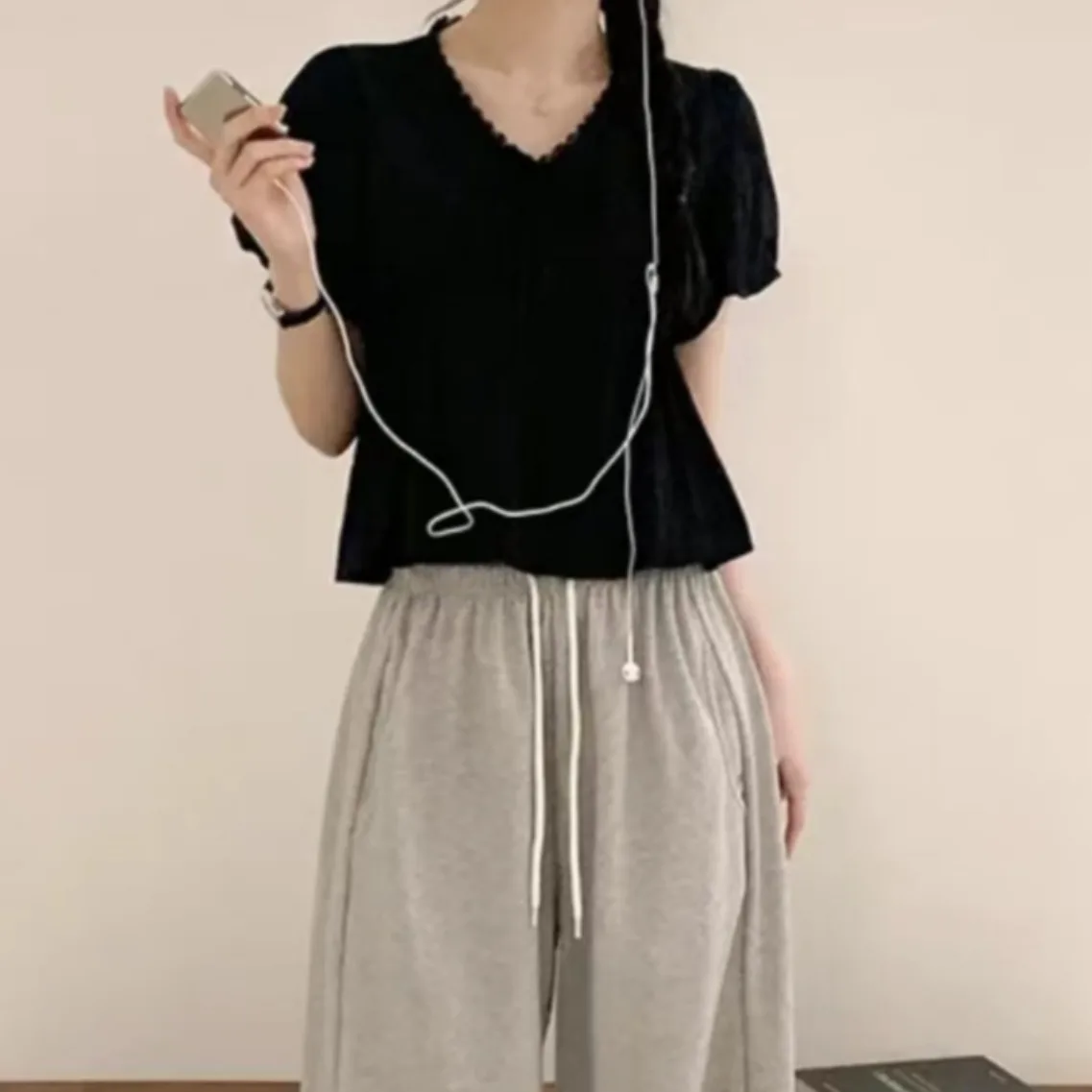 Losvallende chiffon top voor dames Zachte Sle V-ne Kant Splitsen Dun materiaal Trendy knoopontwerp Zomer Koreaanse versie irt