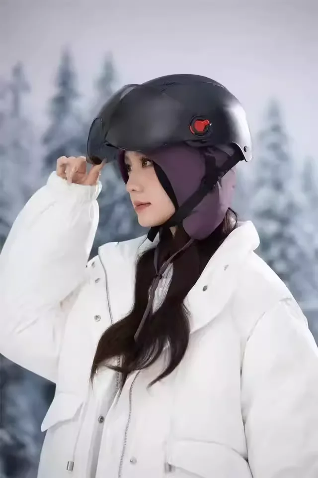 2025 جديد مصمم في الهواء الطلق التطريز إلكتروني سدادات حماية الأذن الدافئة منفذها قبعة للنساء الرجال المخملية اصطف Brimless الدراجات الطيار قبعة