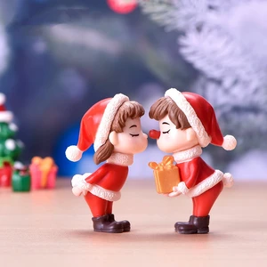 Mini Kartun Natal Pasangan DIY Dekorasi Patung Lucu Angka Boneka Dekorasi Pernikahan Miniatur Lanskap Dekorasi Mobil 8 patung natal miniatur penjualan terbaik - №