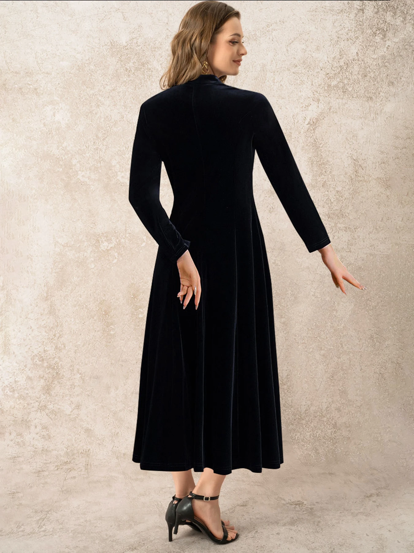 秋冬黒ベルベットブレザードレス女性のポケットシングルブレストターンダウン襟 Maix ドレス女性スリムコート 2025