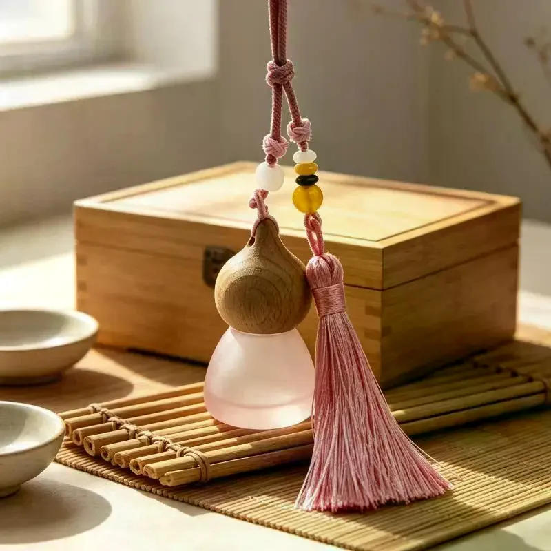 1Pcs Chinese Style Gourd-shaped Car Essential Oil Diffuser Fragrance Air Freshener Perfume Empty Bottle Pendant With Tassel
