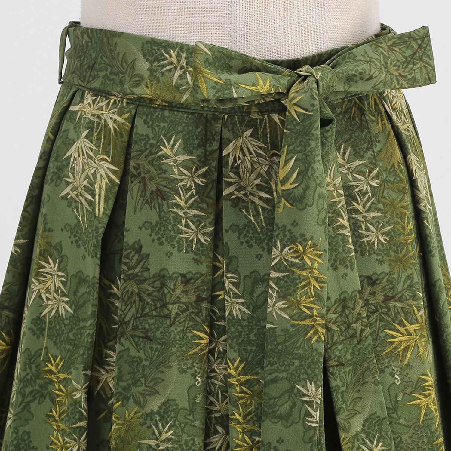 ผู้หญิงฤดูร้อนชุดสไตล์จีน Niche Design พิมพ์ลูกไม้จีบเอวสูงความยาวกลางกระโปรงกระโปรงม้า