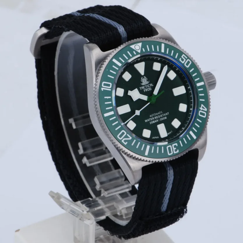 Tactical Frog Men Diver Watch 41mm Titanium Automatic Mechanical Wristwatch Military 200M Waterproof Luminous Ceramic Bezel NH35