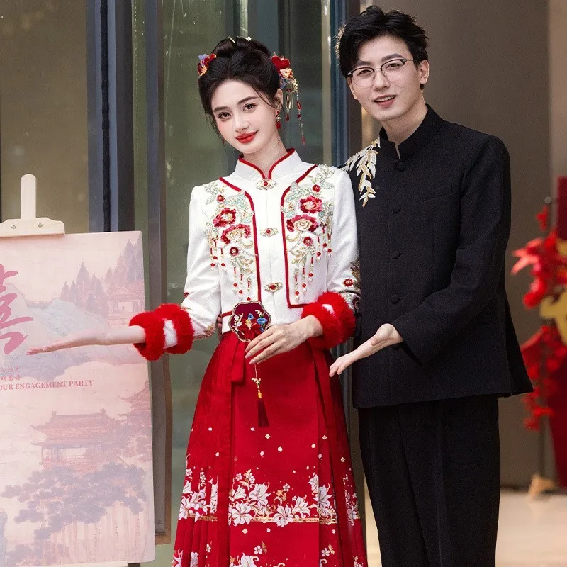 

New Chinese-style wedding dress with thickened clothing for toasting