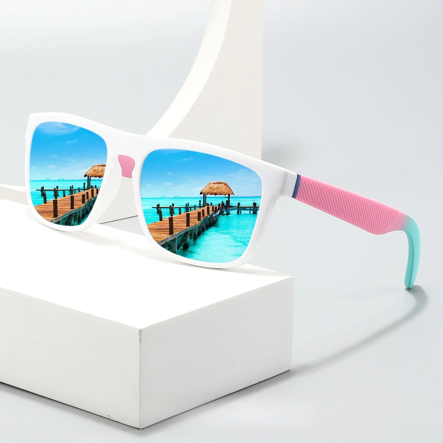 

1062 Fashion Square Polarized Sunglasses Men Women Retro TAC UV400 Protection Driving Fishing Outdoor Sports Sun Glasses Eyewear