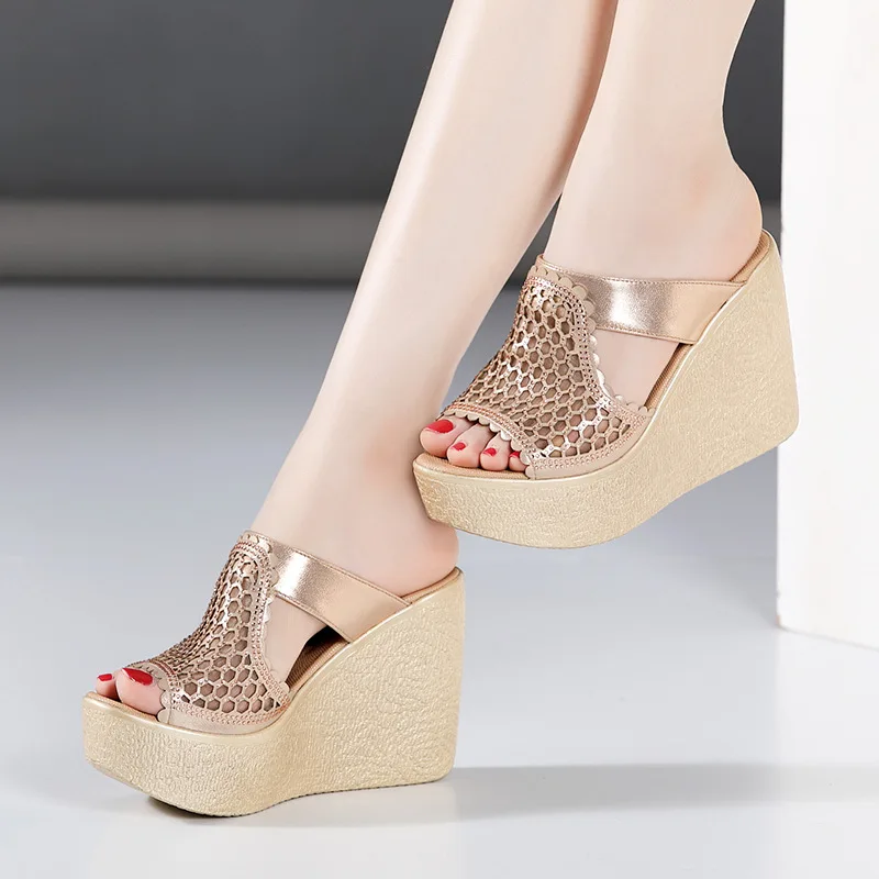 11cm Małe Rozmiary 32-43 Eleganckie Wycięte Klapki na Koturnie Platformie Nowoczesne Letnie Szpilki 2025 Damskie Buty do Biura na Plażę