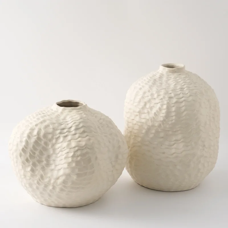 Wabi-sabi style high-end fish scale pattern ceramic soft floral arrangement ornament