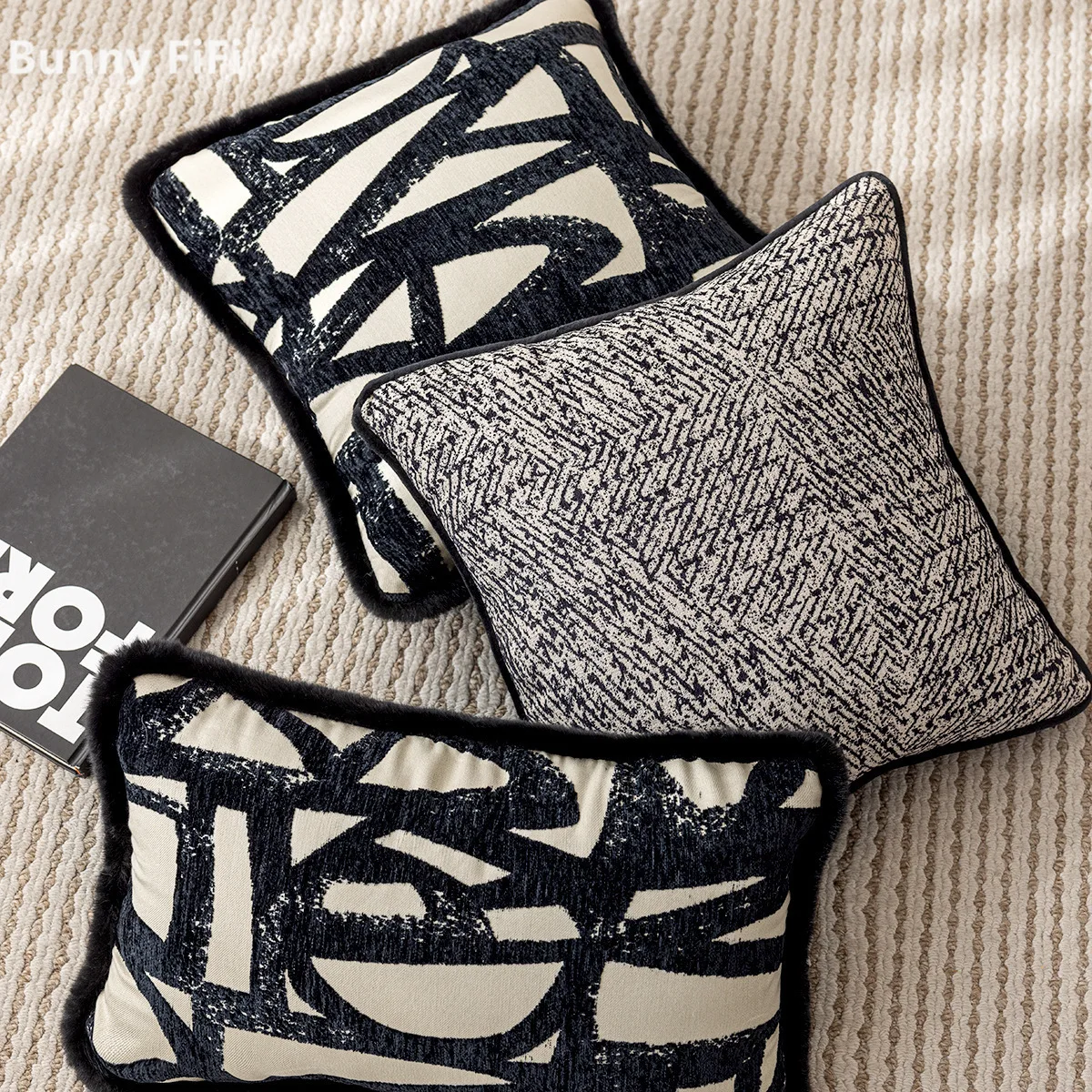 Soft Textured Decorative Tie-Dye Style Cushion Covers Chenille Black Striped Throw Pillow Cases For Bedroom Living Room Decor