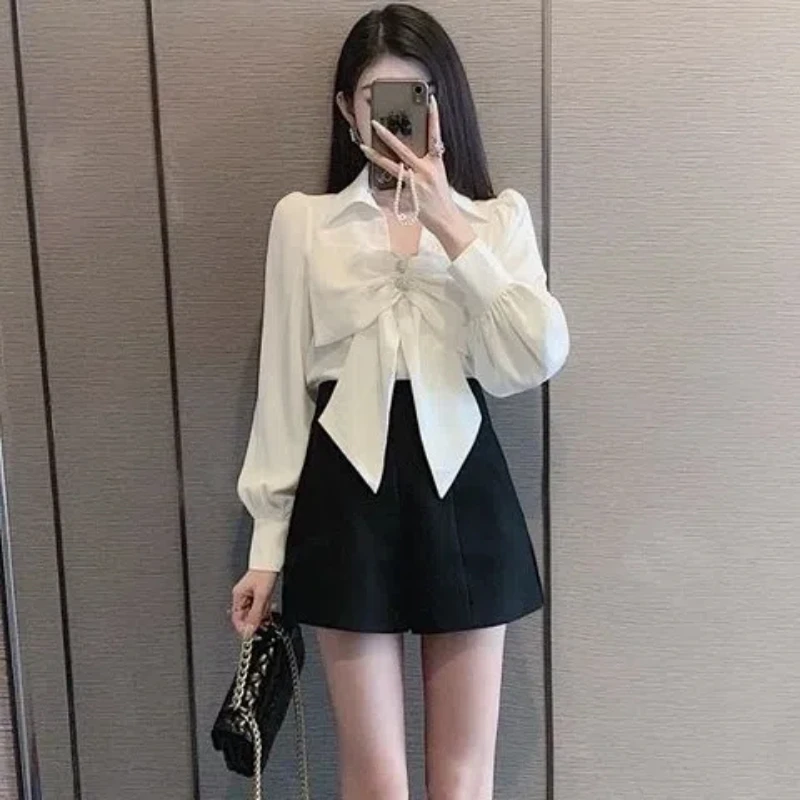 Spring Autumn New Fashion V-neck Long Sleeve Solid Color Blouses Women\'s Clothing Korean Bow Embroidered Flares Simplicity Shirt