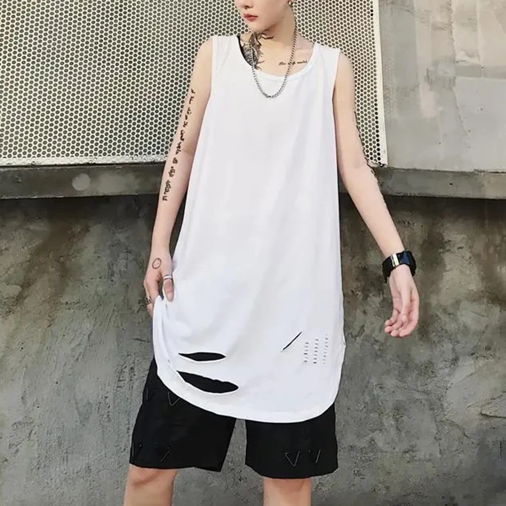 Erkek Koyu Renkli Yırtık Nefes - Summer Clothing Trends For Men 2026 incelemesi ve fiyatı