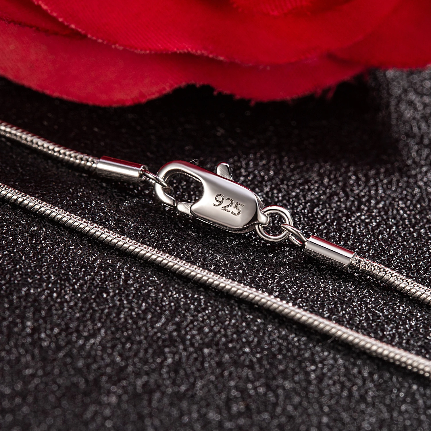 

Hot Sale Women's 925 Sterling Silver Necklace Minimalist Classic Snake Chain Short Necklace Charm Jewelry Gift
