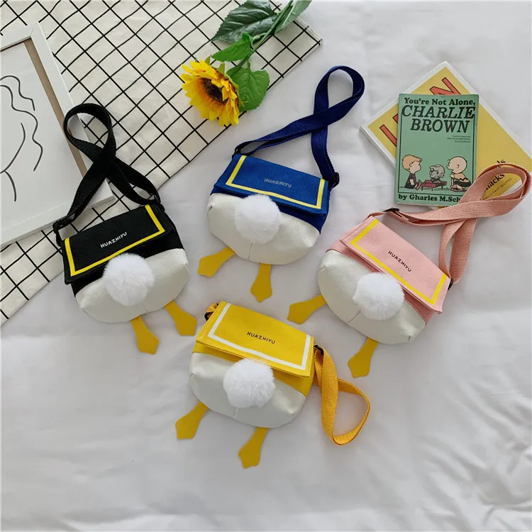 

Yellow little duck single-shoulder bag, girl's canvas color-blocking crossbody bag, cute cartoon student single-shoulder bag