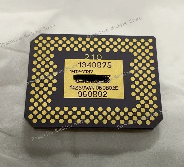 

Новый проектор 1912-7037/7137 Чип 0.67DMD