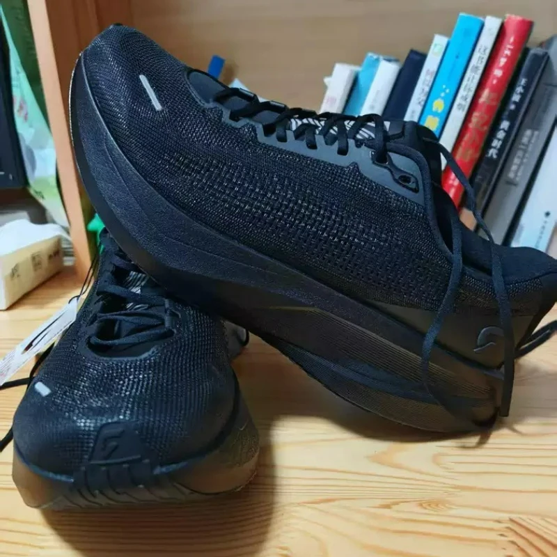 2026 Classic Brand Sports Shoes For Men Women Carbon Plate Running Shoes Youth Super Light Gym Sneakers Unisex