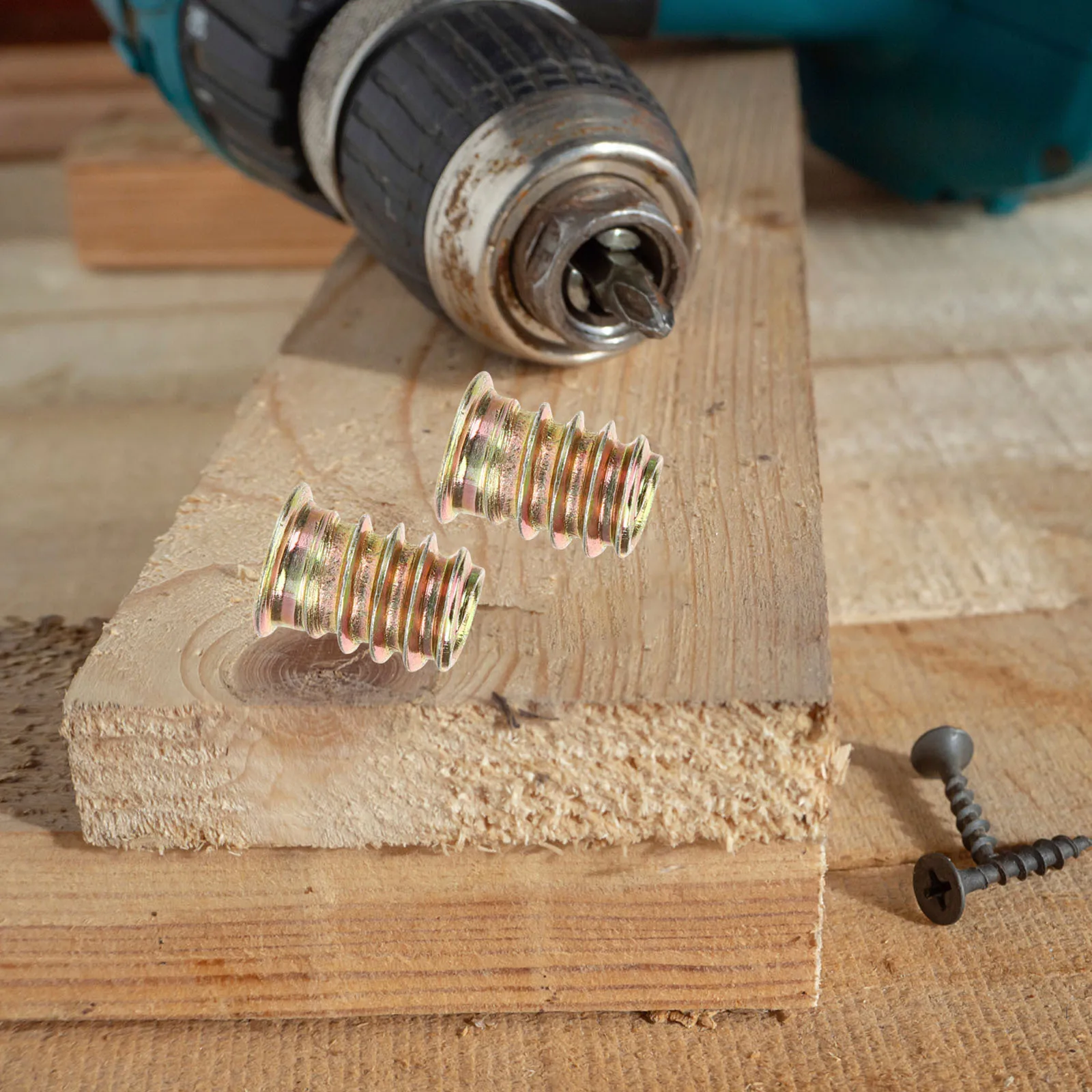 

100Pcs Embedment Nuts High Strength Carbon Steel Threaded Inserts M6x15 for Wood Furniture Connector Bolt Fastener for Mdf