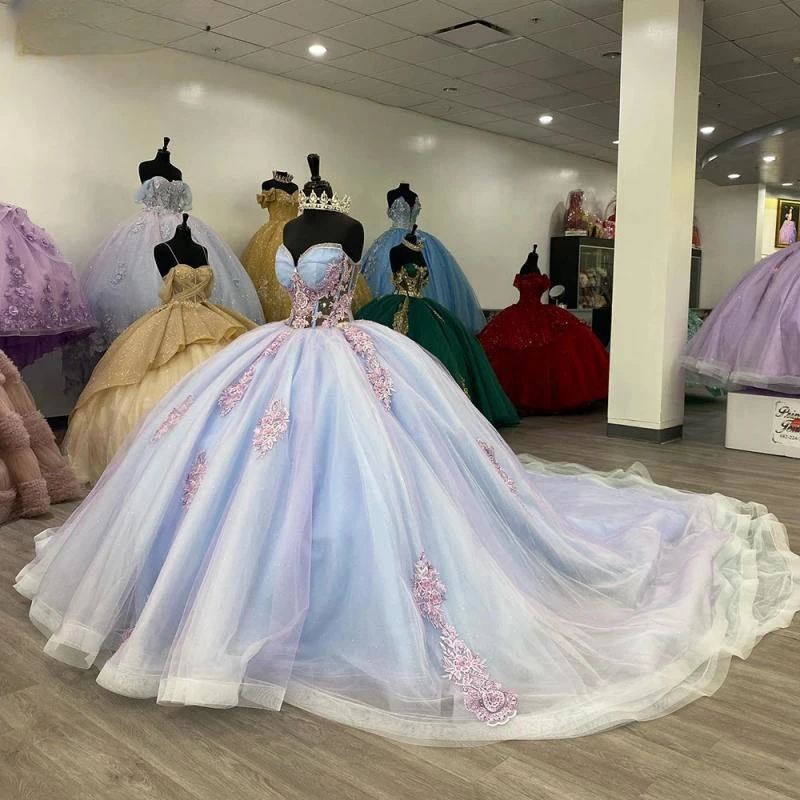 Vestido De quinceañera sin mangas con cuentas De cristal, azul claro, apliques rosas, corsé De encaje, 15 Años