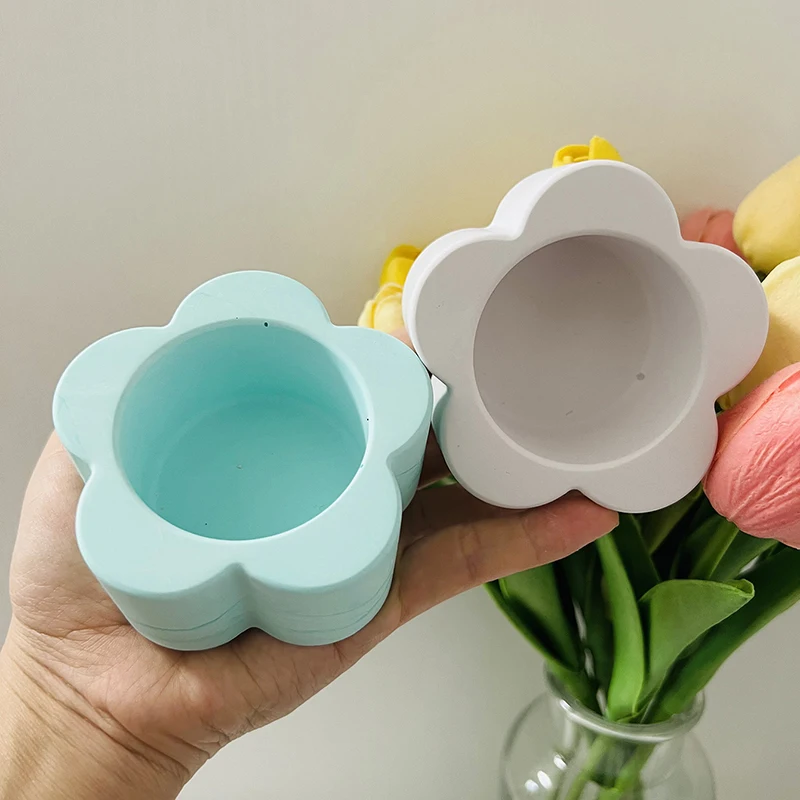 Flower Candle Cup Cement Mold Candlestick Silicone Mold Plaster Epoxy Resin Plum Blossom Shape Candle Vessel Mold