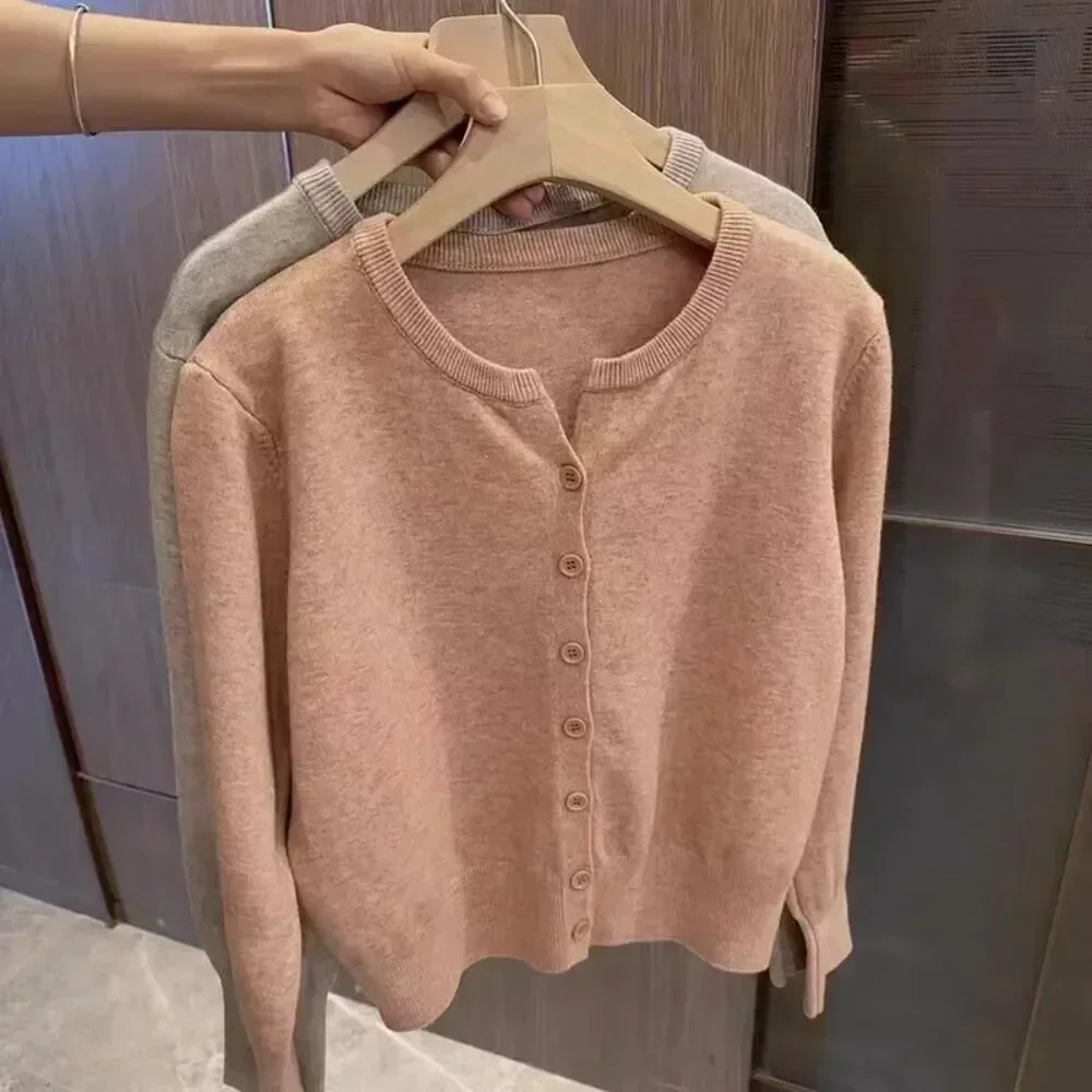 

New Fashion Women's Thin Fleece Knit Loose Short Cashmere Sweater Round Neck, Warm Korean Sle Casual Female Sweater Top Cloting