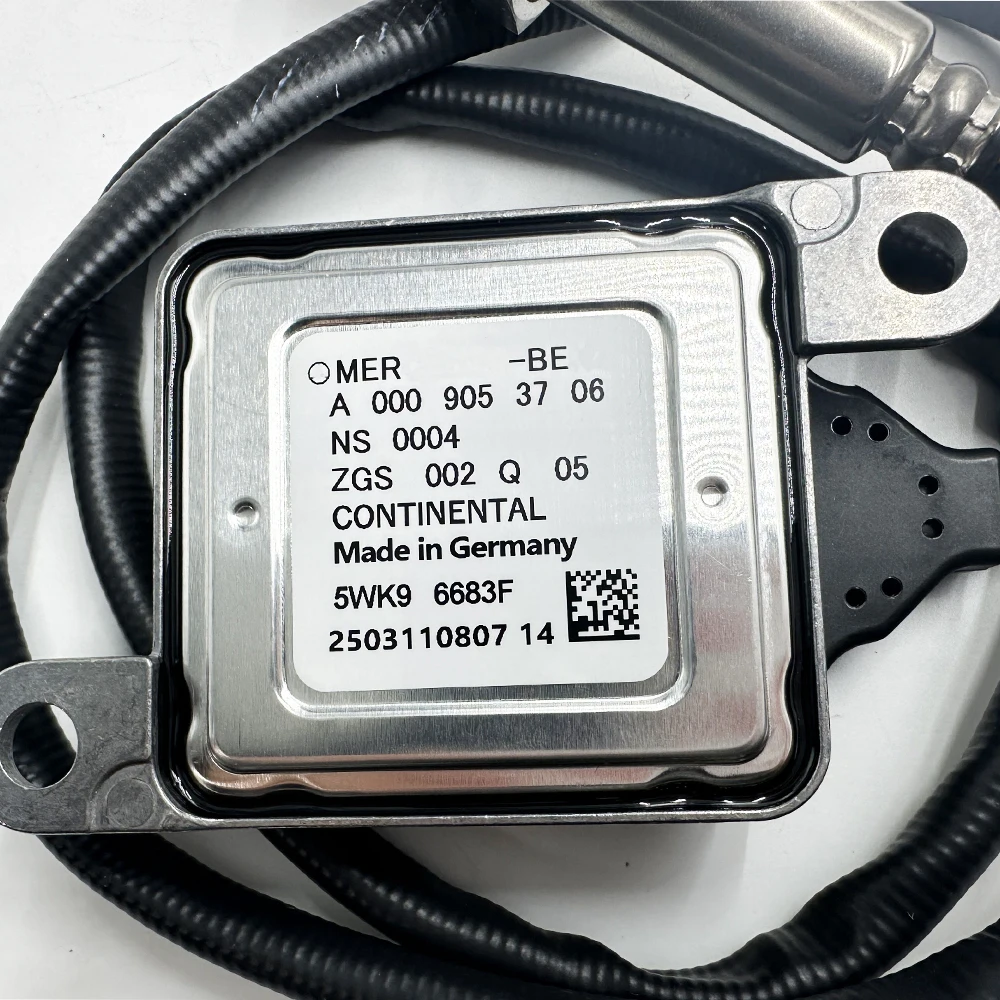 메르세데스-벤츠 W205 W166 C200 C220 GLE350 GLE400 ML350 CLA350 A0009053706 5WK96683F 고품질 NGK 프로브 NOX 센서