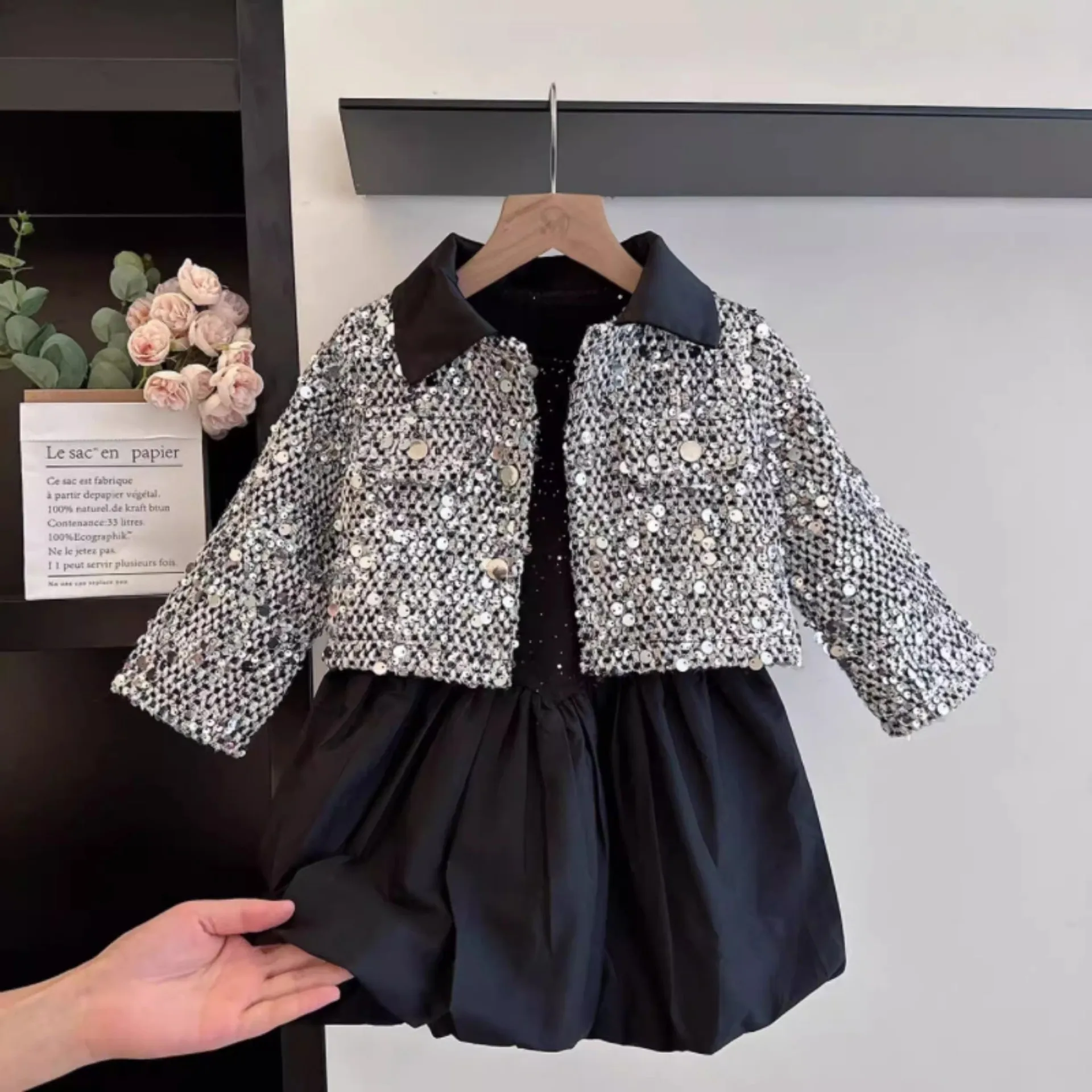 

Girls French Suit 2025 Spring and Autumn Children's Sequined High-end Coat Black Dress Two-piece Set