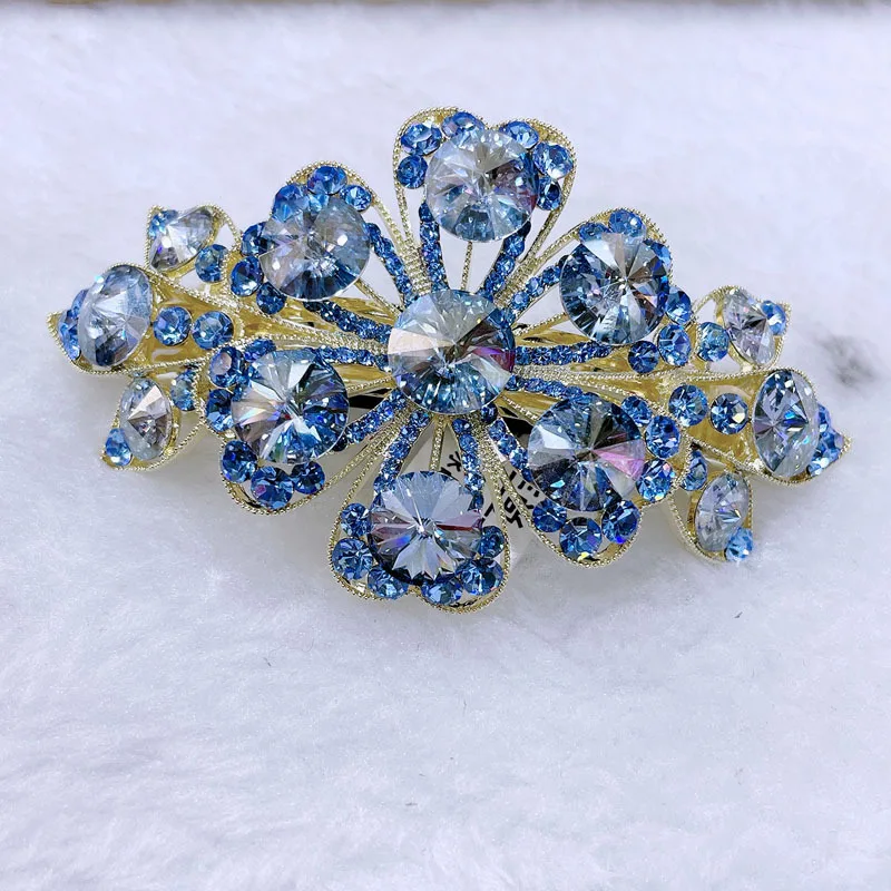 

Хрустальный темпераментный бант, пружинная заколка для волос