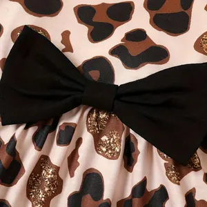 طباعة النمر تحلق صغيرة الأكمام فتاة أعلى السراويل المرنة مع القوس القوس الأسود الربيع والخريف 3 قطع أفضل 8 مبيعات لسراويل الزفاف والبلوزات - رقم 6