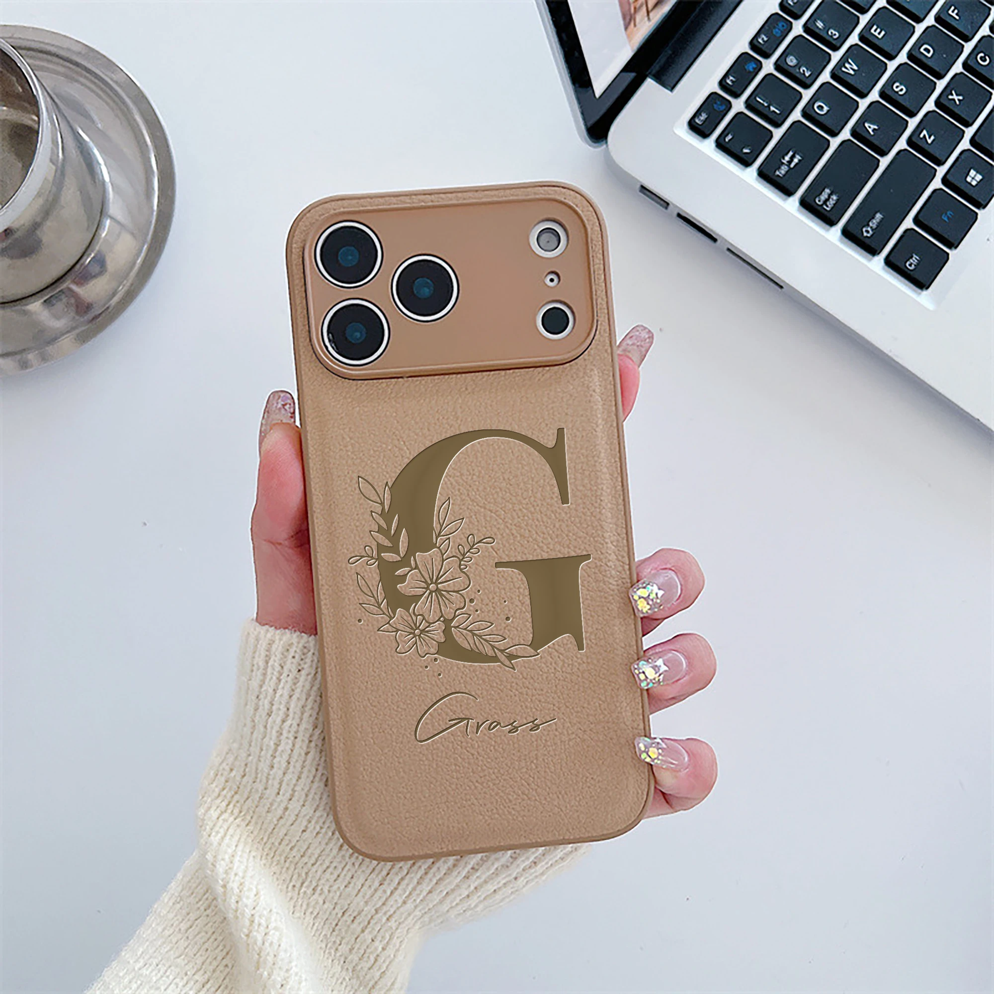 Personalisierte Handyhülle mit individuellem Großbuchstaben und Blumendesign für iPhone 18 17 16 15 14 13 Pro Max Plus Air