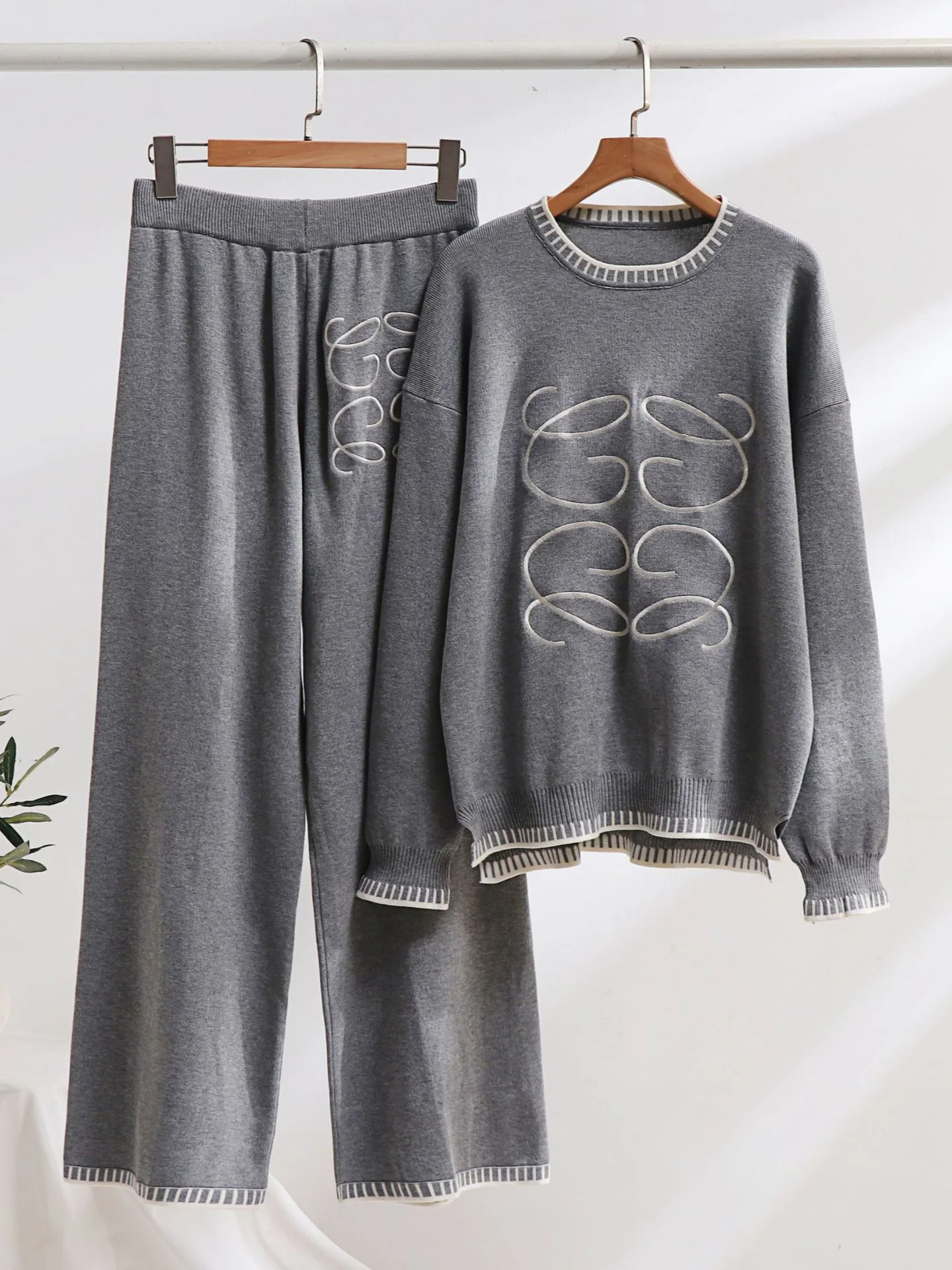 Korean Design Knitted 2 Piece Sets Casual O-Neck Knitwears Long Sleeve Pullover Tops Suits Women High Waist Sweatpants Conjuntos