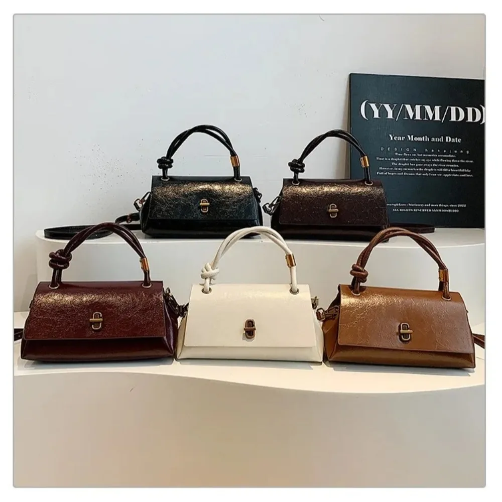 Portable multifunctional crossbody bag, solid color bag, adjustable shoulder strap design, internal compartment