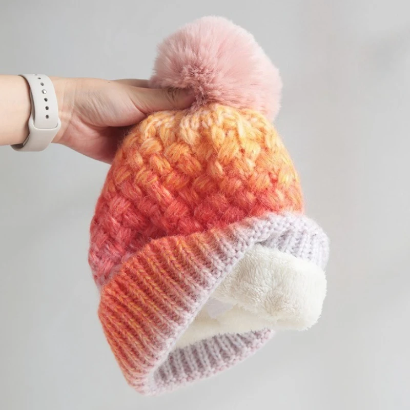 2025 New Thickened Fleece Gradient Color Knitted Winter Hat for Men and Women Outdoor Put-On-Head Style Warm Cozy Knit Cap